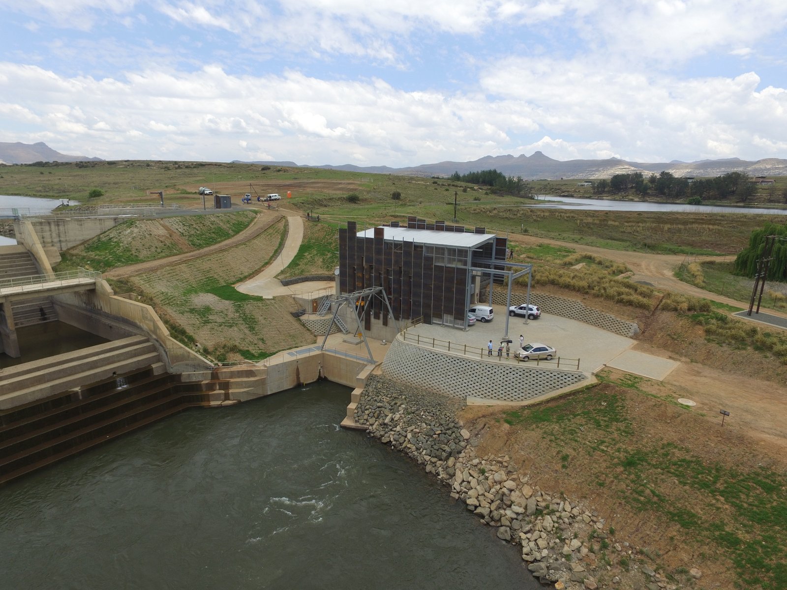 Read more about the article December 2016 – Stortemelk Hydro performs beyond expectations